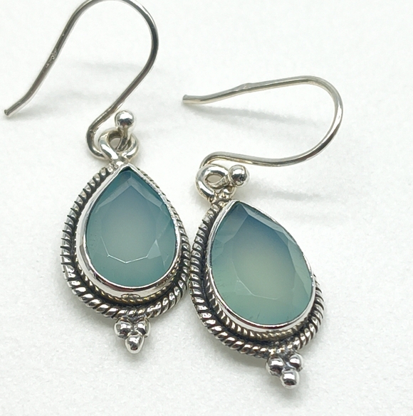 Vintage Sterling Silver Faceted Aqua Chalcedony Dangle Earrings - Picture 15 of 15